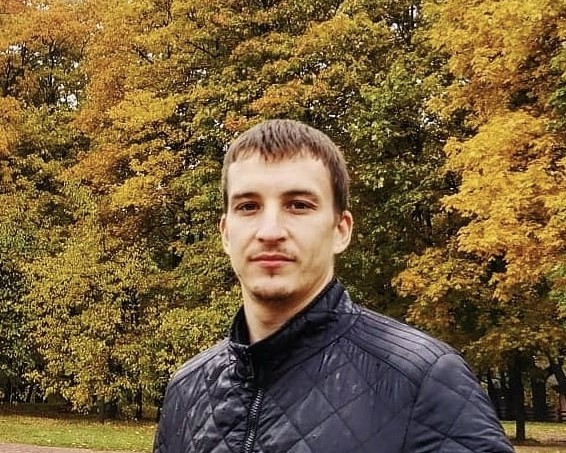 Владимир — мастер по натяжным потолкам в Москве