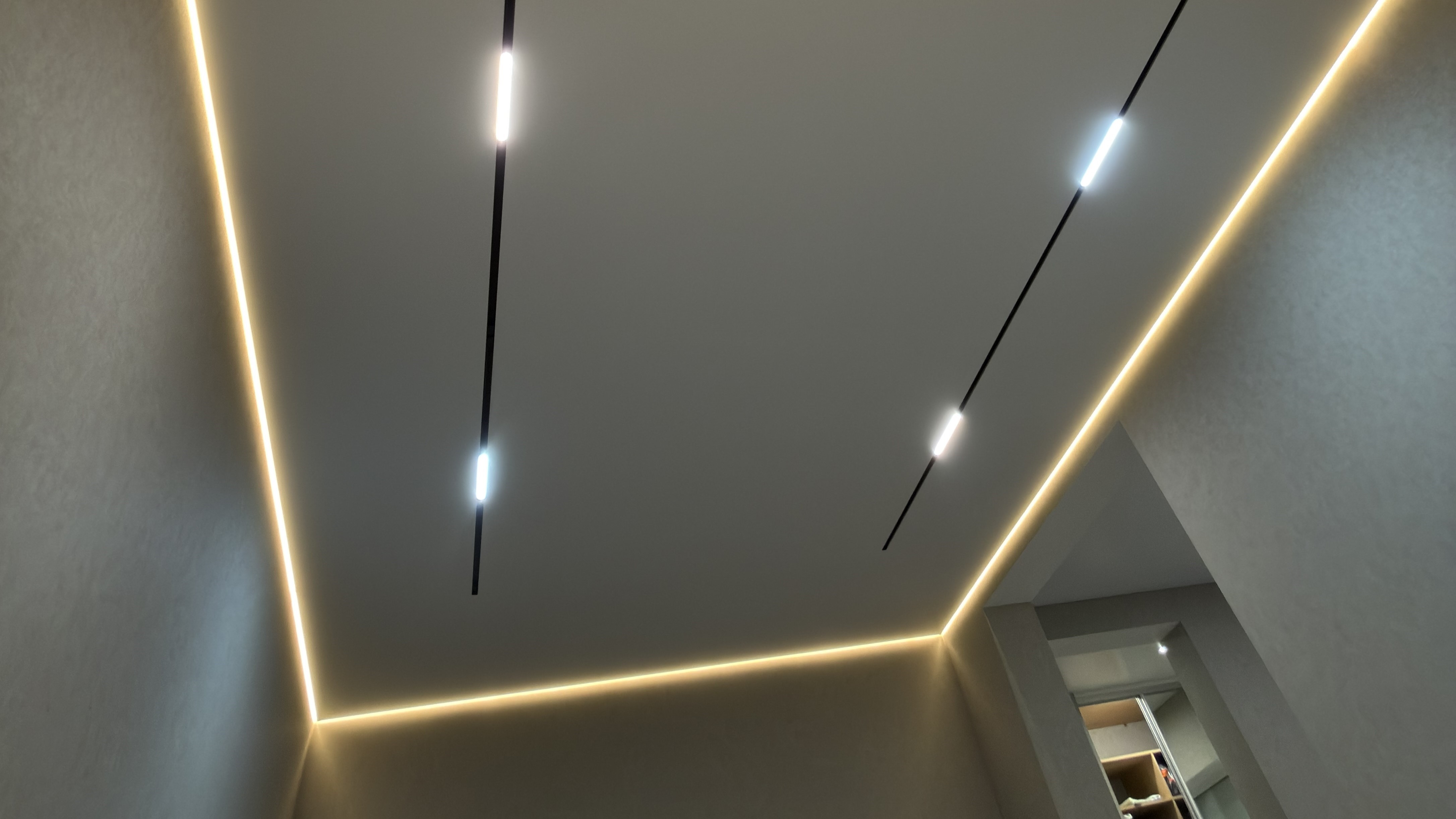 Парящие потолки